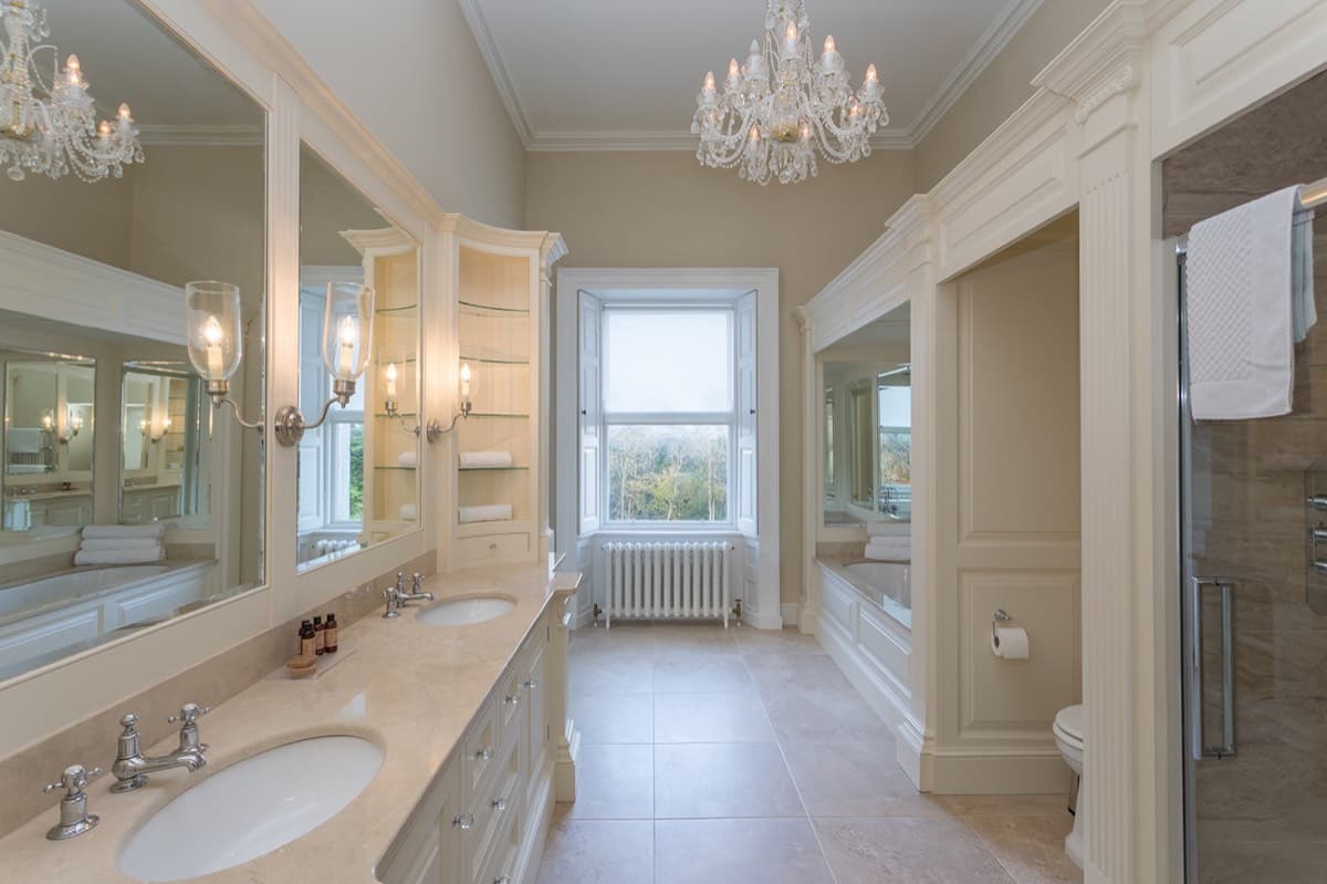 Master bedroom bathroom